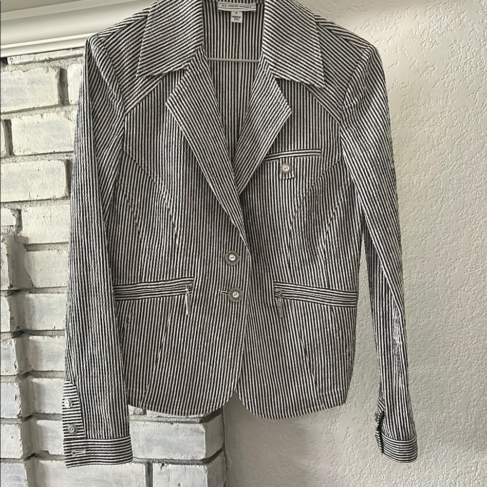 St. John Sport seersucker jacket